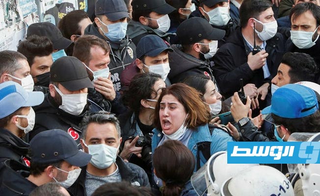 الشرطة تعتقل العشرات في مظاهرات عيد العمال بتركيا