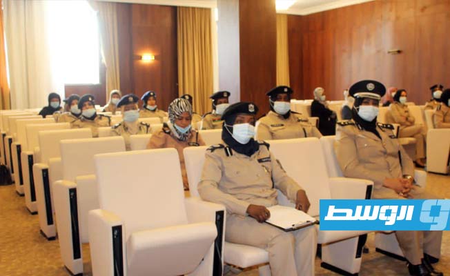 دورة حول «الأمن الانتخابي» لضابطات المنطقتين الجنوبية والغربية, (وزارة الداخلية)