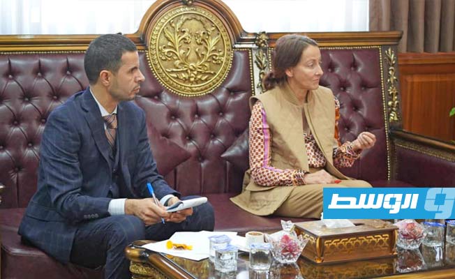لقاء المبروك مع الممثلة المقيمة للبنك الدولي في ليبيا، الأربعاء 13 ديسمبر 2023. (وزارة المالية)