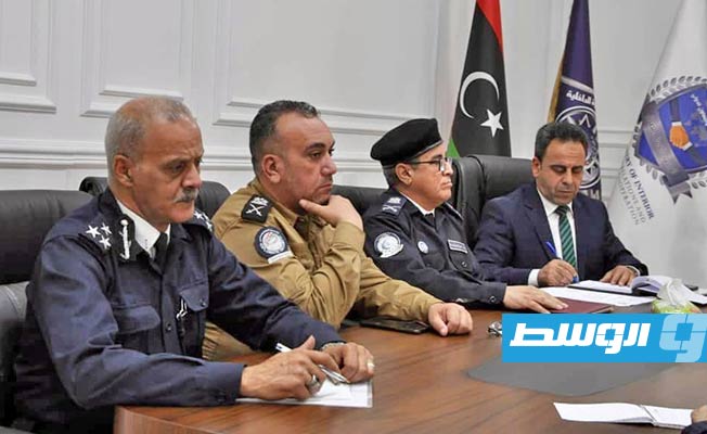اجتماع المسؤولين بوزارة الداخلية مع سفير باكستان لدى ليبيا راشيد جاويد. (وزارة الداخلية)