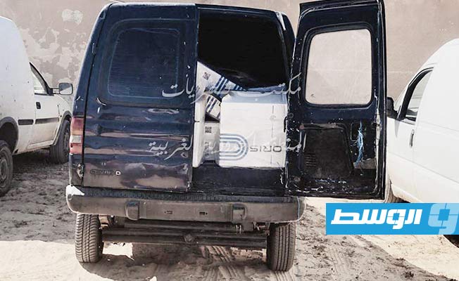 القبض على 20 مهربا من تونس وليبيا في منفذ رأس اجدير