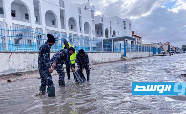 دوريات أمنية لمساعدة عالقي الأمطار في طرابلس، 4 ديسمبر 2021. (وزارة الداخلية)