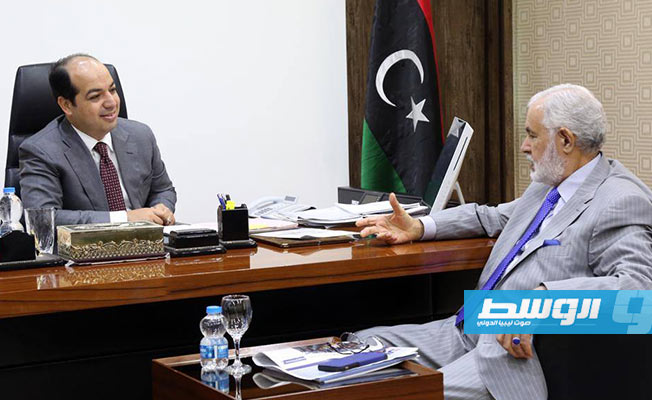 سيالة يستعرض مع معيتيق نتائج محادثات الجامعة العربية بشأن ليبيا