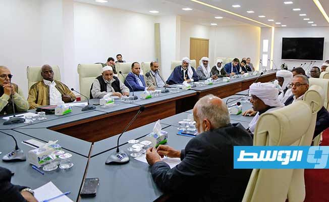 لقاء القطراني مع وفد بلدية الكفرة في بنغازي، الثلاثاء 29 نوفمبر 2022. (المكتب الإعلامي للحكومة)