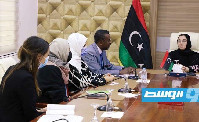 الطرمال تبحث إنشاء لجنة تقنية تضم الوكالات الأممية العاملة بليبيا لدعم وزارة شؤون المرأة