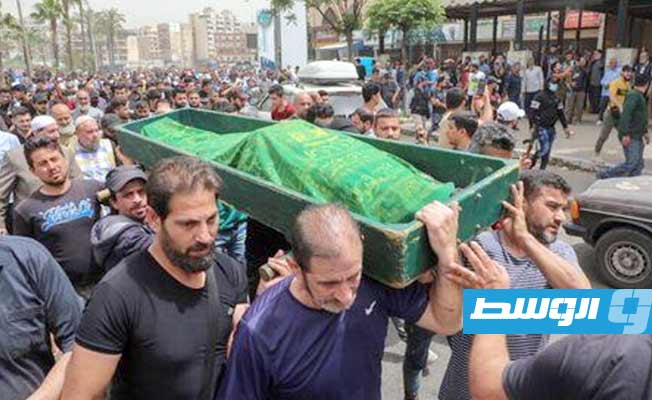 مأساة مركب طرابلس اللبنانية.. الأهالي يشيعون ضحاياهم ويبحثون عن المفقودين