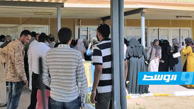 معلمو بني وليد يرفضون امتحانات التقييم ويطالبون الوزارة بإلغاء القرار