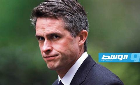 إقالة وزير الدفاع البريطاني بسبب تسريبات حول «هواوي»