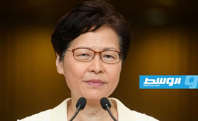 بكين تعلن دعمها رئيسة سلطات هونغ كونغ بعد تلويحها بالاستقالة