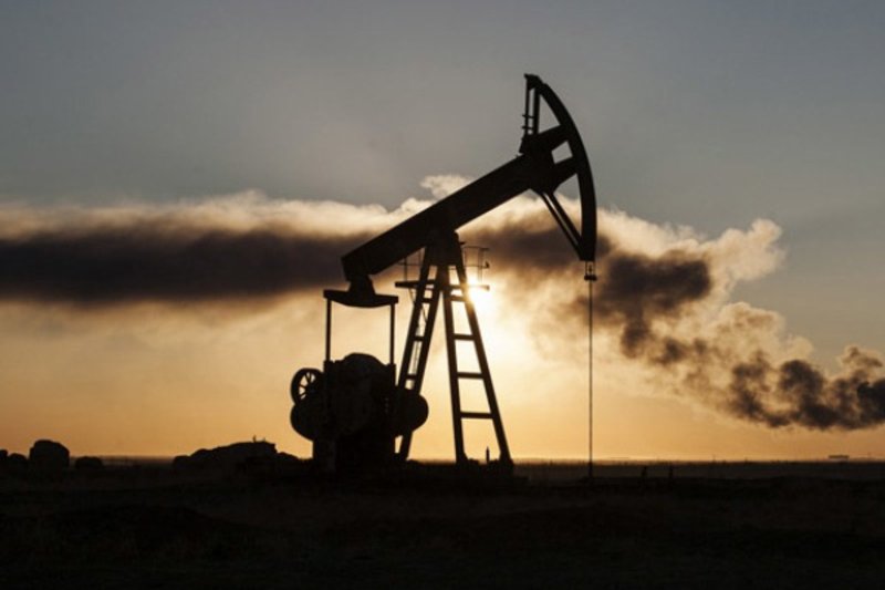 هبوط حاد في أسعار النفط والخام الأميركي يقترب من أدنى مستوى منذ فبراير