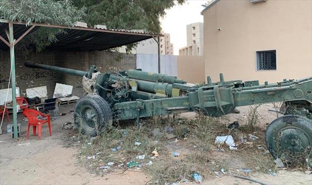 عدد من المقرات التى تمكن اللواء 444 قتال التابع لمنطقة طرابلس العسكرية من إخلائها. (الصفحة الرسيمة للواء على الفيسبوك)