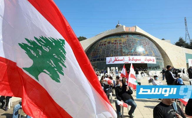 آلاف المتظاهرين يدعمون دعوة البطريرك الماروني إلى مؤتمر دولي حول لبنان
