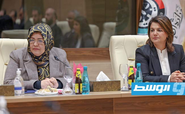 المنقوش وعبدالرحمن خلال اجتماعهما مع بعثة الأمم المتحدة لتقصي الحقائق، الأربعاء 25 يناير 2023. (حكومتنا)