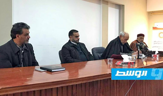 بلدية طبرق تستعين برجال الأعمال والغرفة التجارية لحلحلة المختنقات