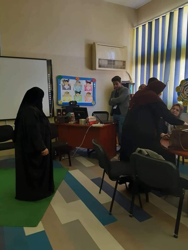 «تعليم الوفاق» توزع أسطوانات «CD» لمناهج الفصل الدراسي الثاني على الطلاب النازحين