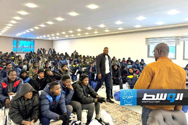 ترحيل مهاجرين من طرابلس إلى النيجر