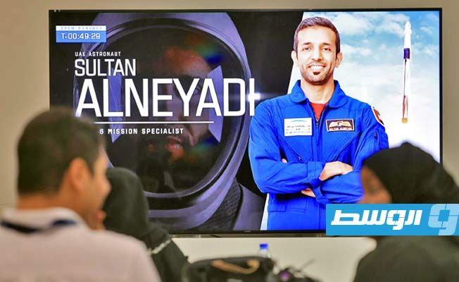 الإماراتي سلطان النيادي أول رائد عربي يسير في الفضاء
