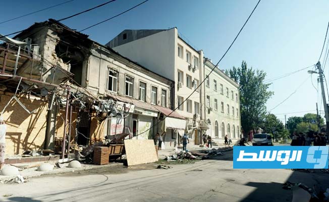 قصف روسي ليلي على خيرسون بجنوب أوكرانيا يسفر عن 11 جريحًا