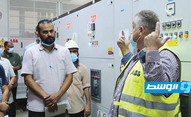 الخبراء الجزائريون يقيمون الوضع بمحطة كهرباء الخمس استعدادا لتشغيل وحدتي توليد