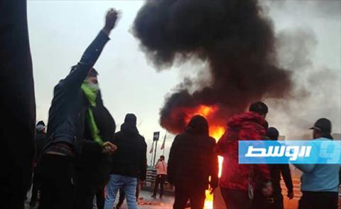 قتيلان وعشرات المعتقلين في احتجاجات ضد «غلاء الوقود» بإيران