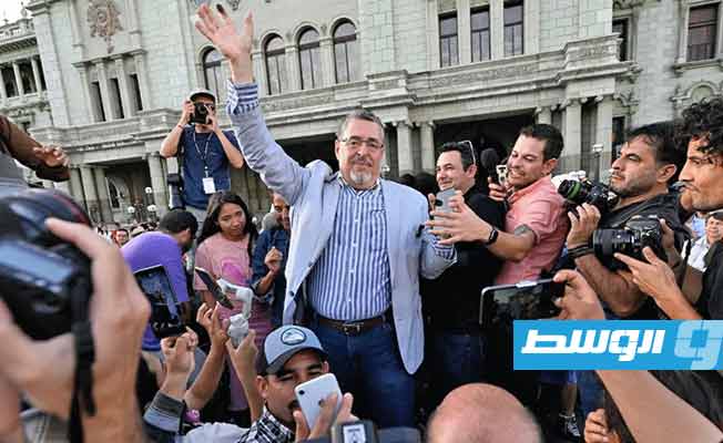 فوز برناردو أريفالو برئاسة غواتيمالا