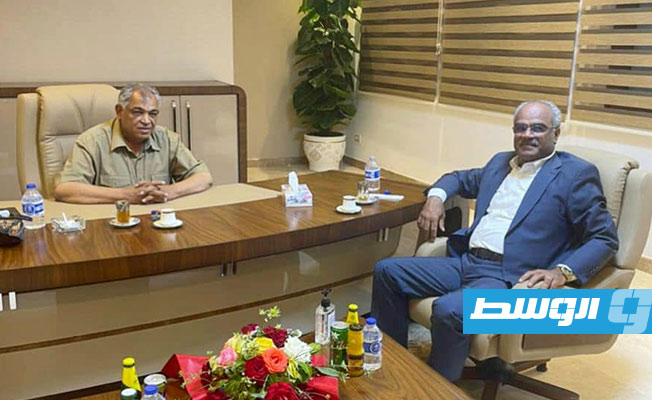 القطراني يجتمع في طرابلس مع مدير عام مصرف التجارة والتنمية