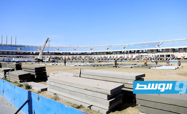 جانب من أعمال التطوير بملعب طرابلس الدولي، 1 إبريل 2023.. (الإنترنت)