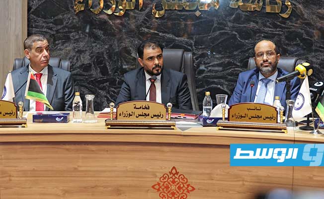 أسامة حماد يرأس الاجتماع التشاوري الثالث للحكومة المكلفة من مجلس النواب في مدينة بنغازي، الإثنين 22 مايو 2023 (صفحة الحكومة على فيسبوك)