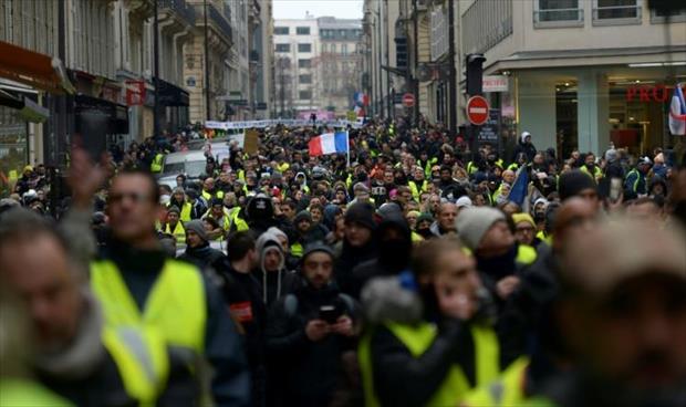 توتر في مدن فرنسية.. صدامات بين الأمن ومحتجي «السترات الصفراء»