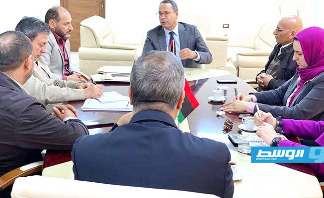 مسؤولون في وزارة التعليم بحكومة الوفاق يناقشون خطط تنظيم امتحانات طلاب المدارس الليبية في الخارج (الإنترنت).
