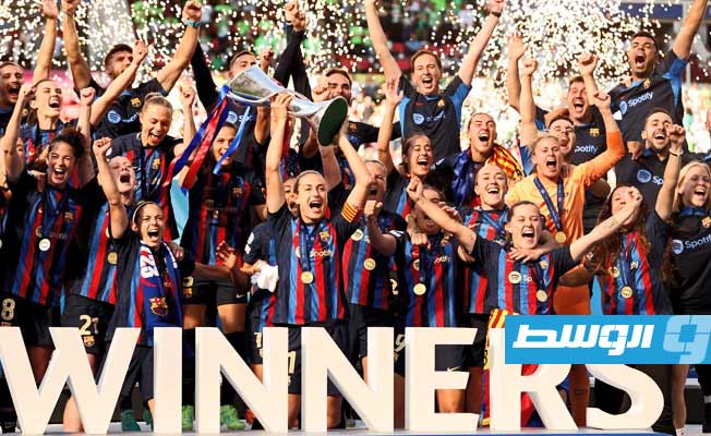 سيدات برشلونة أفضل فريق في عام 2023