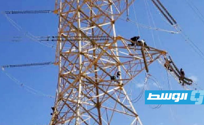 «الكهرباء»: انتهاء صيانة خط أجدابيا- قمينس