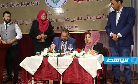 أونيس يوقع اتفاقية تعاون ثقافي مع «نبض ليبيا»