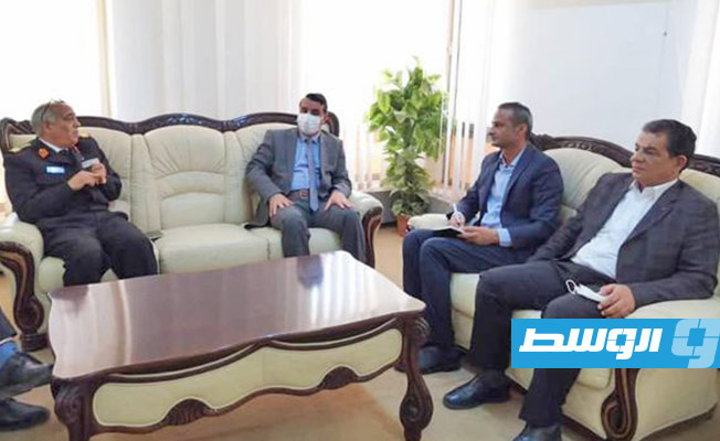 لقاء أبوخزام مع مسؤولي الأكاديمية البحرية بجنزور. (حكومة الوحدة الوطنية)