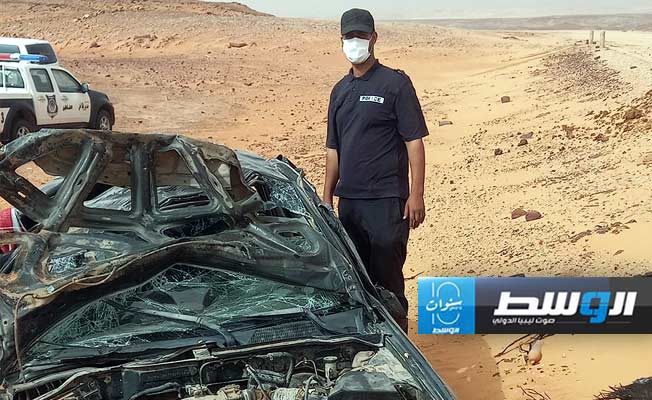 حطام سيارة بعد حادث بالطريق الرابط بين اشكدة ودار براك، 2 مايو 2024. (مديرية أمن الشاطئ)