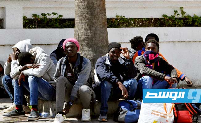 منظمات تونسية غير حكومية تدعو إلى الإسراع في إيواء مهاجرين طردوا من صفاقس