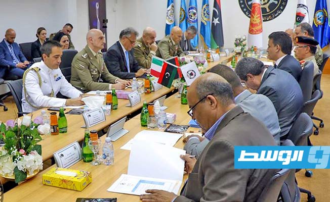 اجتماع المسؤولين العسكريين بحكومة الوفاق مع الجانب الإيطالي في طرابلس. (وزارة الدفاع)