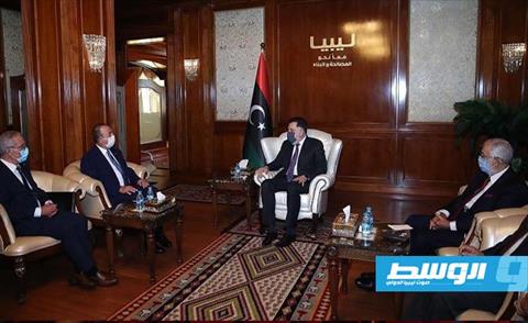 السراج يبحث مع أوغلو ووزير خارجية مالطا الحل السياسي للأزمة الليبية