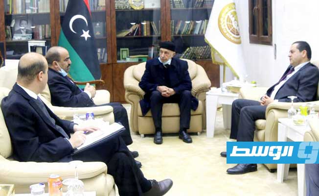 عقيلة صالح يبحث مع السفير الجزائري تطورات الأوضاع في ليبيا