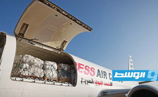 وصول شحنة مساعدات أميركية لدعم جهود الإغاثة من الفيضانات شرق ليبيا