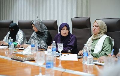 جانب من اجتماع مسؤولين أميركيين مع قيادات نسائية في طرابلس، الثلاثاء 4 يونيو 2024 (السفارة الأميركية في ليبيا)