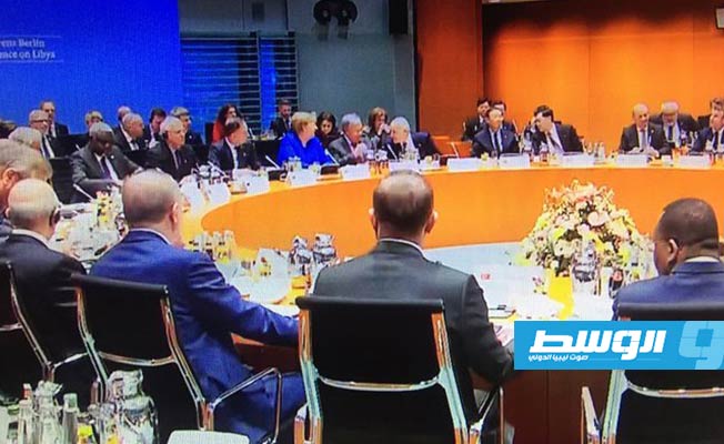 جانب من الحضور في الجلسة المغلقة لرؤساء وفود الدول المشاركة في مؤتمر برلين حول ليبيا. 19 يناير 2020 (الإنترنت)