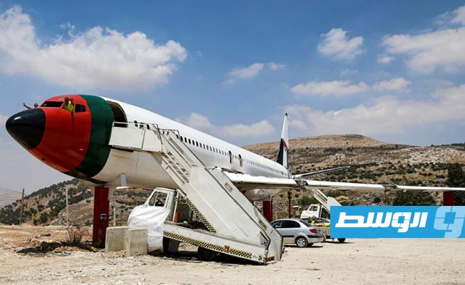 «بوينغ 707» تتحول إلى مقهى وصالة أفراح في فلسطين
