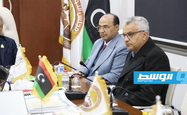 رئيس ديوان المحاسبة وعميد بلدية بنغازي ومحافظ مصرف ليبيا المركزي بالبيضاء, 9 فبراير 2021. (ديوان المحاسبة)