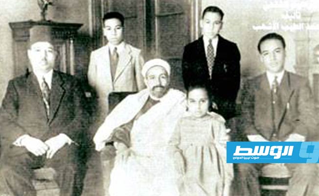 السيد ابراهيم الشلحي وأطفاله في معية الملك إدريس السنوسي