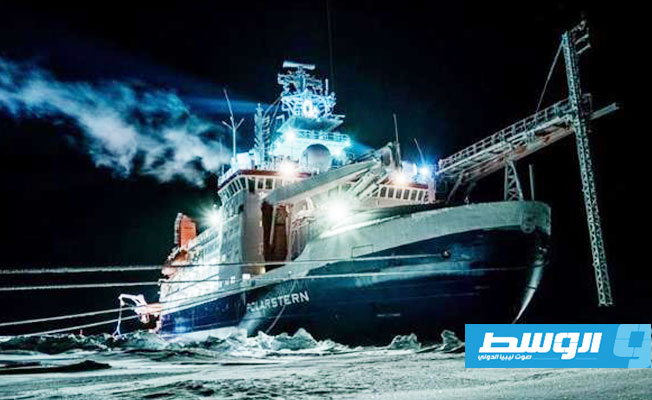 فقدان 17 شخصا في غرق سفينة صيد في القطب الشمالي