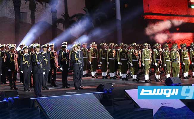 بالفيديو والصور.. كراديس عسكرية ولوحات فنية في احتفالات طرابلس بـ«ذاكرة فبراير»