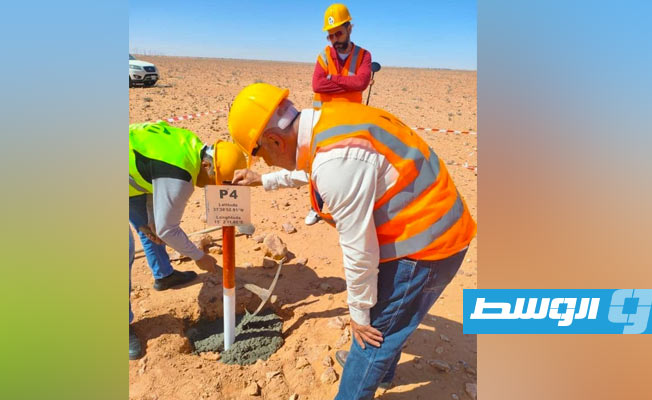 بالصور: تنفيذ أول محطة طاقة شمسية في ليبيا