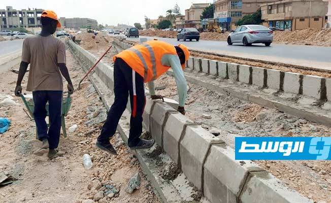 بالصور: استمرار تطوير الطريق الدائري الرابع في بنغازي