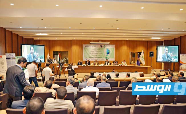 بالصور.. انطلاق المؤتمر الدولي للطاقات المتجددة والهيدروجين الأخضر في بنغازي